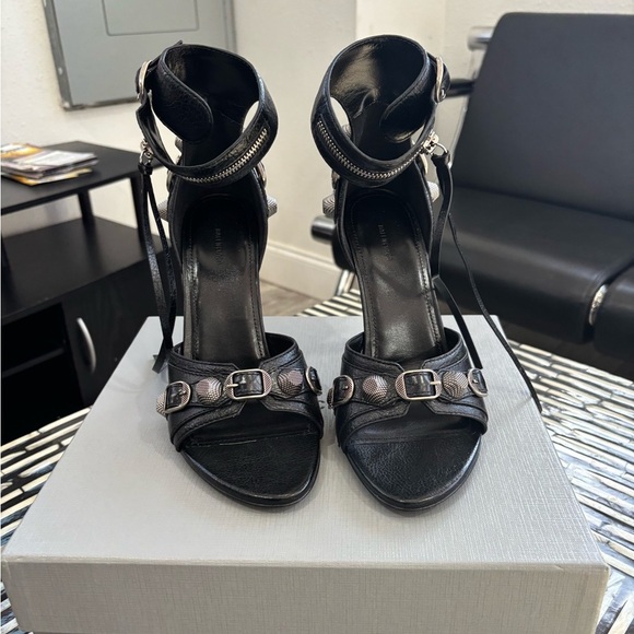 Authentic NIB Balenciaga Black Cagole Leather Women's Heels-Retails $1450 - Picture 2 of 9